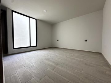 Casa en  venta con 4 recamaras en Parque Chiapas Lomas de Angelopolis Puebla