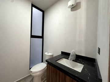 Casa en  venta con 4 recamaras en Parque Chiapas Lomas de Angelopolis Puebla