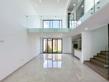 Casa en  Venta en Parque Veracruz, con recámara en planta baja