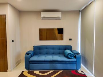 Departamento Amueblado en  Venta en Zoho Skies cerca a playa.