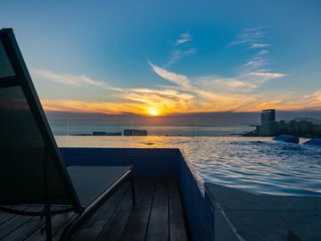 Departamento Amueblado en  Venta en Zoho Skies cerca a playa.