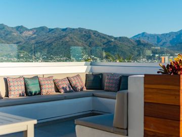 Departamento Amueblado en  Venta en Zoho Skies cerca a playa.