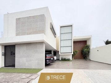 Casa en Fracc. Las Palmas
