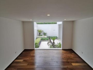 Casa en venta en el Fracc. Santa Cruz Guadalupe