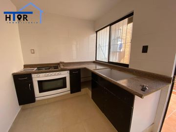 CASA EN VENTA FRACCIONAMIENTO INSURGENTES MUY CERCA DEL DISTRIBUIDOR JUÁREZ
