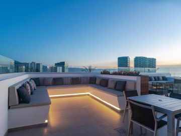Departamento en Venta en Zoho Skies cer a de playa con Rooftop.