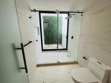 Casa en  venta de 4 recamaras junto al nuevo Chedraui Lomas de Angelopolis