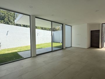 En privada de 4 casas