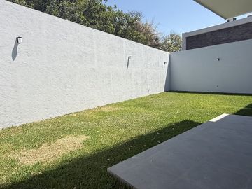 En privada de 4 casas