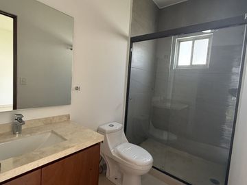 En privada de 4 casas