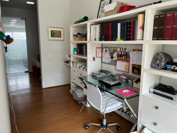 CASA EN VENTA MODERNA EN AURORA FRENTE A PARQUE C.23486