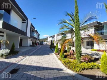 EN VENTA CASA POR ESTRENAR EN LA ARMENIA II