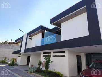 EN VENTA CASA POR ESTRENAR EN LA ARMENIA II