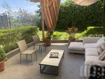 CASA ESPECTACULAR EN VENTA SECTOR NAYÓN
