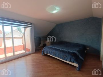 CASA INDEPENDIENTE DE VENTA EN EL VALLE DE LOS CHILLOS