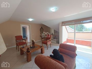 CASA INDEPENDIENTE DE VENTA EN EL VALLE DE LOS CHILLOS