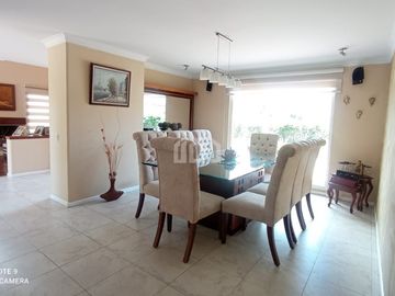 CASA INDEPENDIENTE DE VENTA EN EL VALLE DE LOS CHILLOS