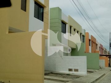 CASAS EN VENTA MONTECRISTI