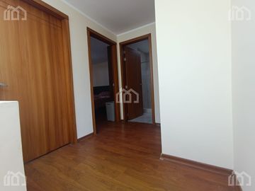 CASA DE VENTA EN CONOCOTO