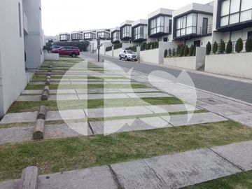 CASA DE VENTA EN CONJUNTO SECTOR CONOCOTO LOS CHILLOS