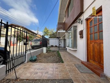 QUILPUE VENDE CASA 3D 2B DOS PISOS CENTRO