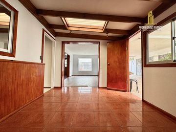QUILPUE VENDE CASA 3D 2B DOS PISOS CENTRO