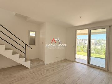 VENTA DE CASA EN La lonja