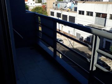 Departamento en alquiler en Bernal Centro