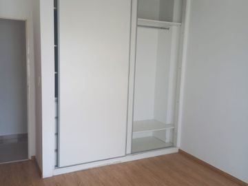 Semipiso en alquiler en Bernal Centro