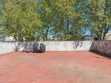 VENTA CASA 3 AMBIENTES TERRAZA JARDÍN SAN MARTIN