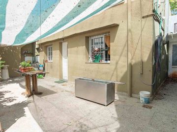 VENTA CASA 3 AMBIENTES TERRAZA JARDÍN SAN MARTIN