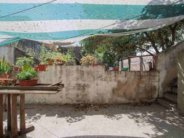 VENTA CASA 3 AMBIENTES TERRAZA JARDÍN SAN MARTIN