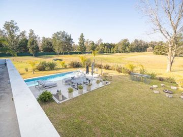 Casa en Saint Thomas Este al Golf - Canning