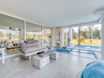 Casa en Saint Thomas Este al Golf - Canning