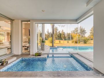 Casa en Saint Thomas Este al Golf - Canning