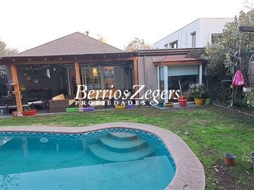 Casa en Venta en Las Arañas/ContryClub/Banco Central/Bilbao