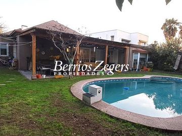 Casa en Venta en Las Arañas/ContryClub/Banco Central/Bilbao