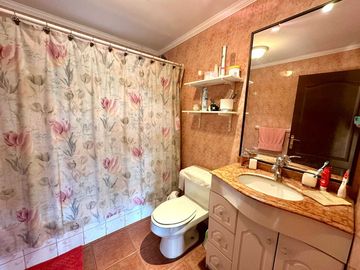 Casa en venta en CURICÓ