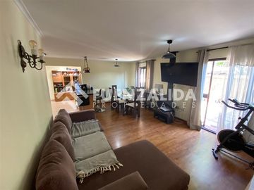 Casa en Venta en Martin Rivas/ Av.Tobalaba