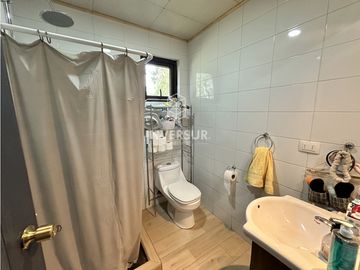 HERMOSA PARCELA CON ORILLA DE RIO Y 2 CASAS A 30 MIN DE VALDIVIA