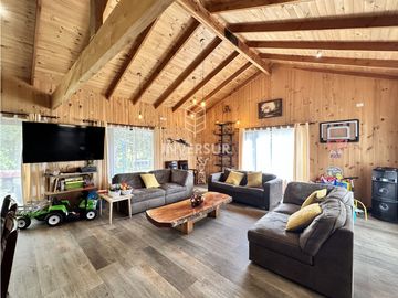 HERMOSA PARCELA CON ORILLA DE RIO Y 2 CASAS A 30 MIN DE VALDIVIA