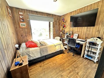 HERMOSA PARCELA CON ORILLA DE RIO Y 2 CASAS A 30 MIN DE VALDIVIA