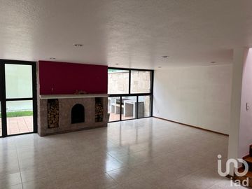 Casa en venta CDMX Col. Espartaco recién remodelada