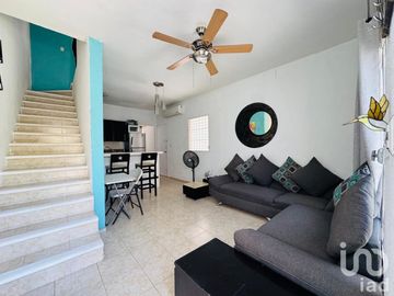 CASA AMUEBLADA EN VENTA LA TOSCANA PLAYA DEL CARMEN QROO.