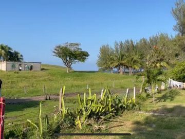 En venta terreno cerca de la playa en El Morro, Alto Lucero