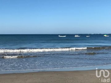 En venta terreno cerca de la playa en El Morro, Alto Lucero