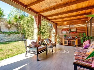Maravillosa casa en venta, en el mejor sector de Peñalolén.