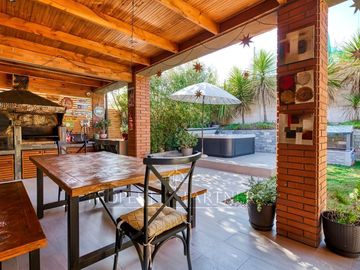Maravillosa casa en venta, en el mejor sector de Peñalolén.