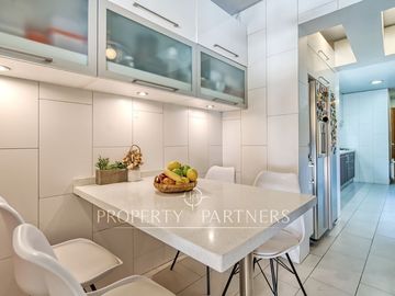 OPORTUNIDAD. Venta casa remodelada de un piso, La Reina