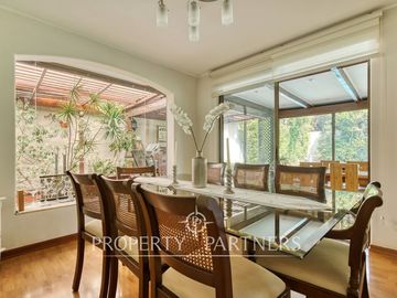 Venta de hermosa y amplia casa en Condominio Ensenada, Peñalolén.